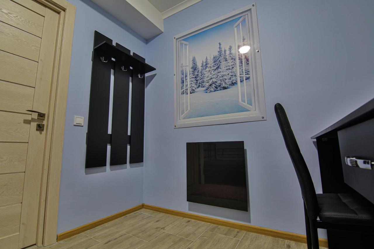 Battle Mile Hostel Cherkasy Exterior photo