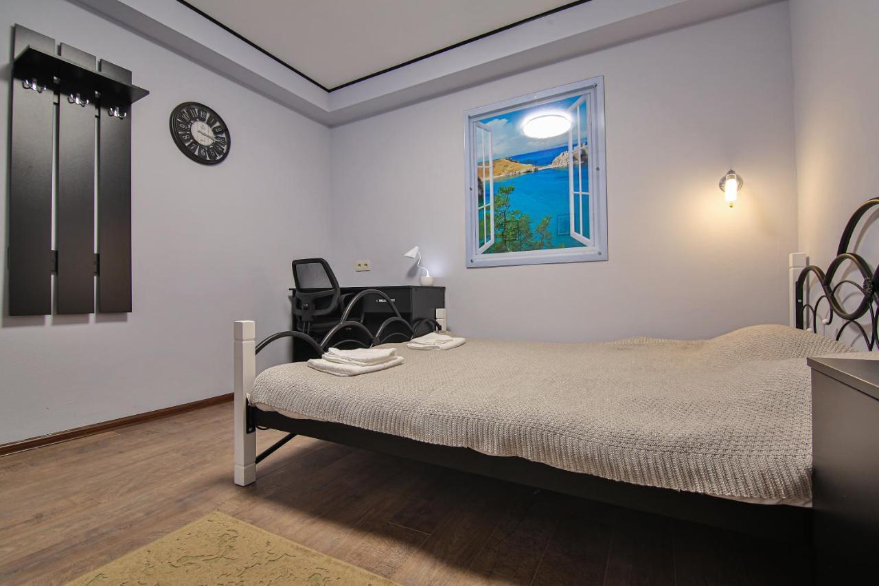 Battle Mile Hostel Cherkasy Exterior photo